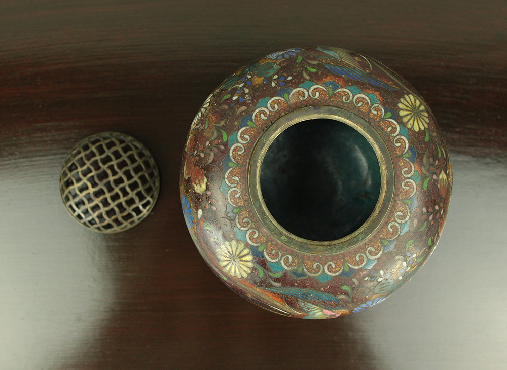 Cloisonne Phoenix and Chrysanthemum Pattern Three-legged Censer Incense Burner