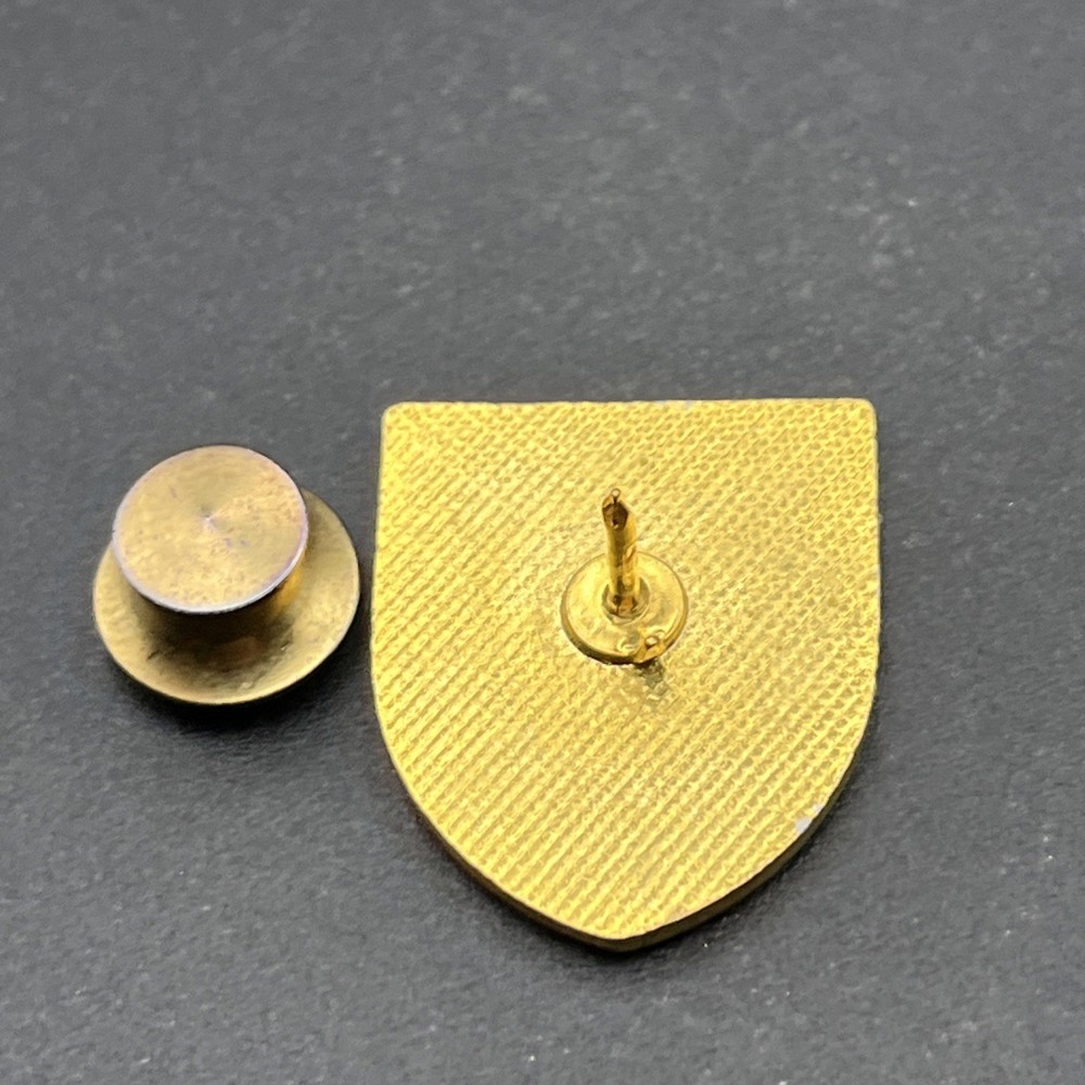 Richmond British Columbia Canada Shield Crest Lapel Hat Pin