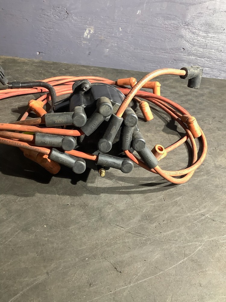 OEM Mercruiser 5.0 Distributor + Cables Assy.