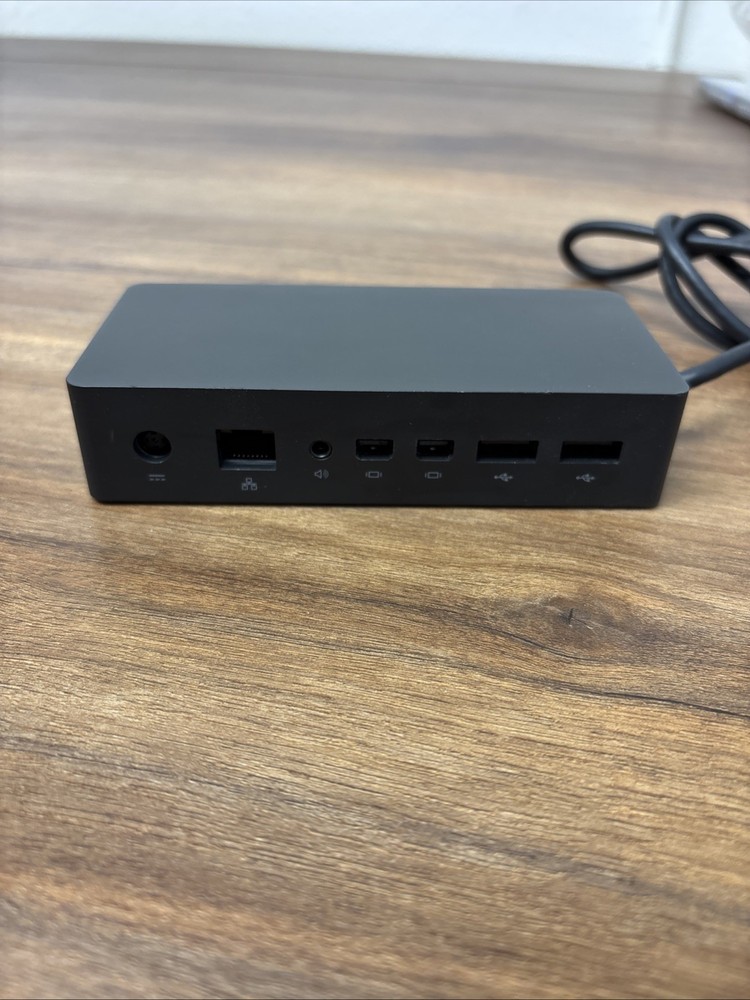 Microsoft Surface Model 1661 Docking Station￼