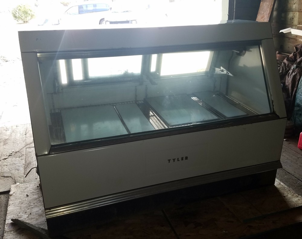 Vintage 1960's Tyler deli Display Case