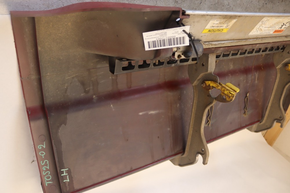 2008-2017 FREIGHTLINER CASCADIA 125 LEFT FORWARD FAIRING STEP FRAME PANEL OEM