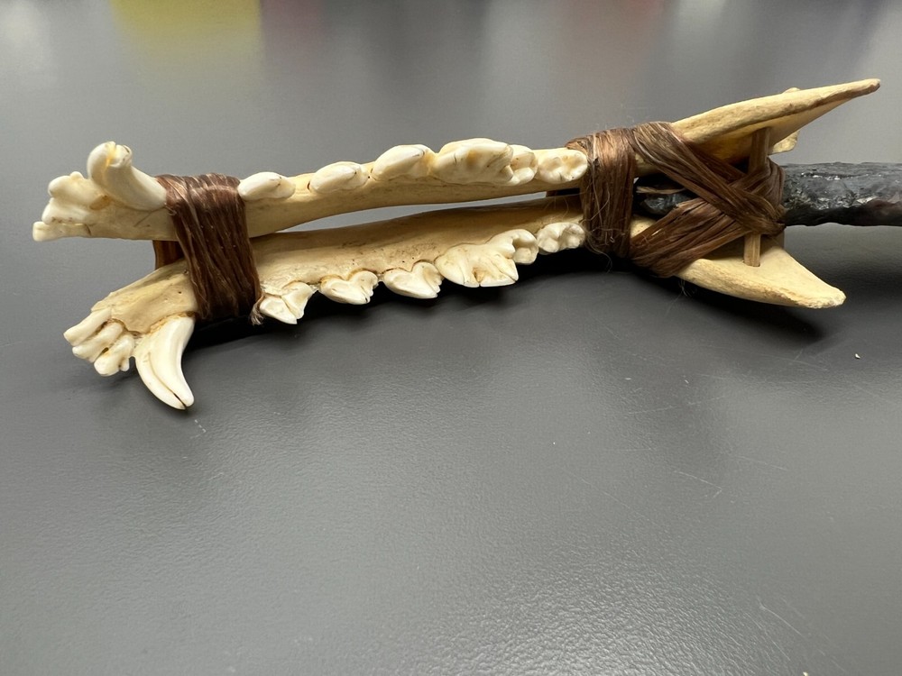 VINTAGE PRIMITIVE KNIFE - HUNTING - UNKNOWN ORIGIN