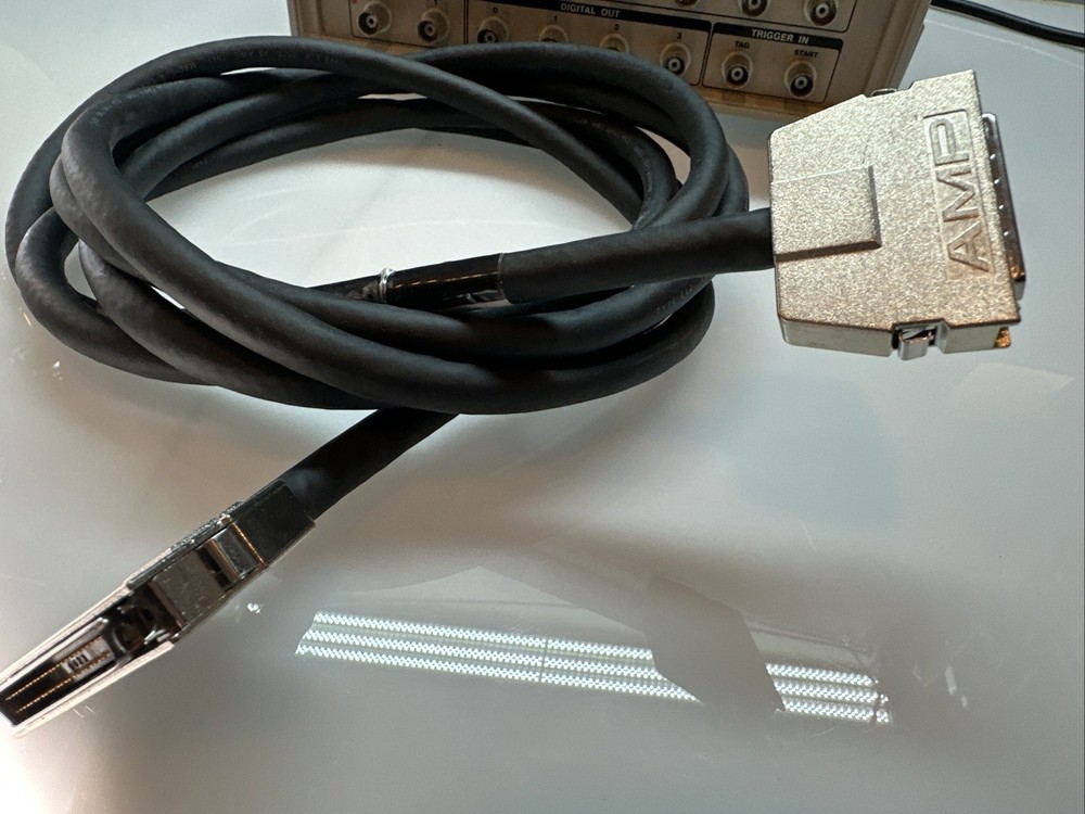 Axon Instruments Digidata Model 1322A 16-Bit Data Acquisition System TESTED