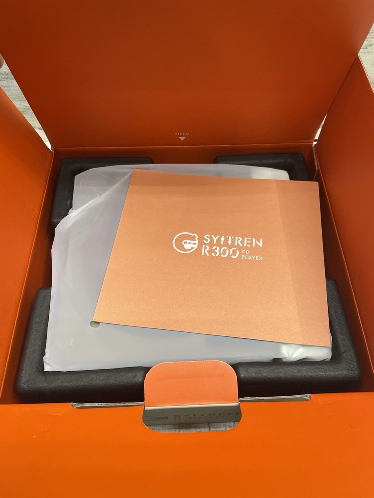 Syitren R300 CD Player - White