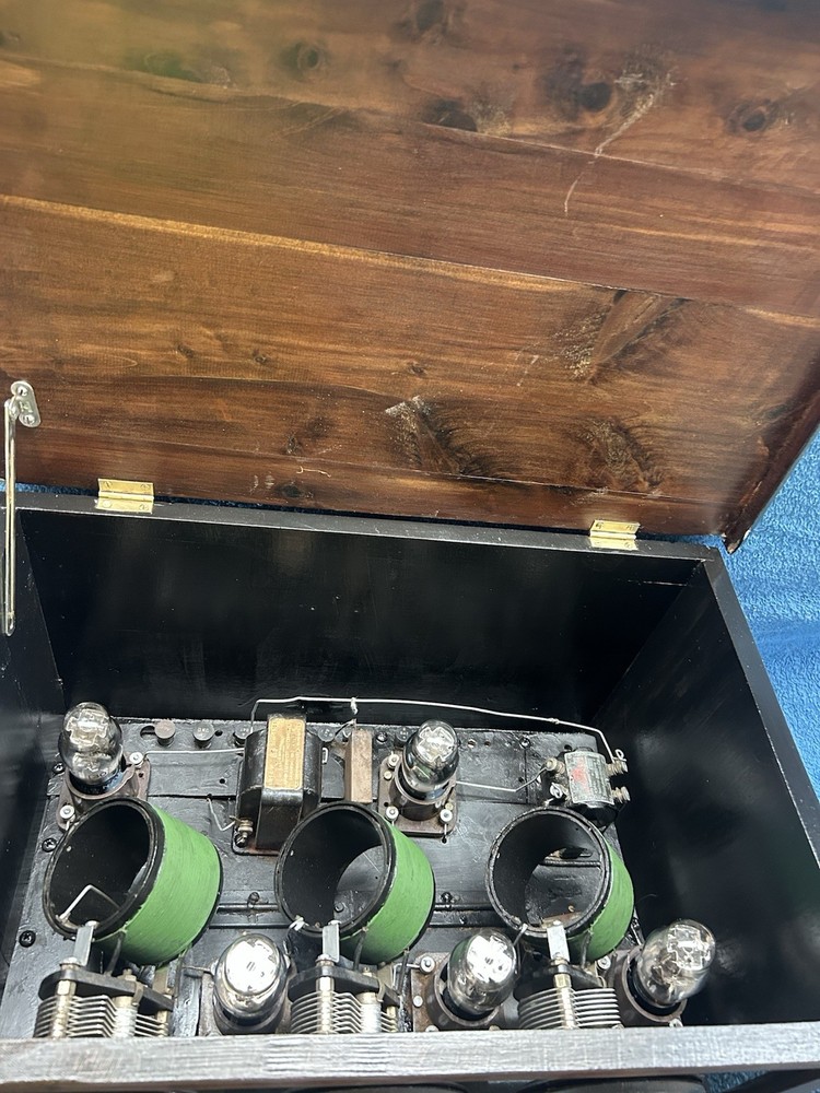 1920’s Battery Powered Radio