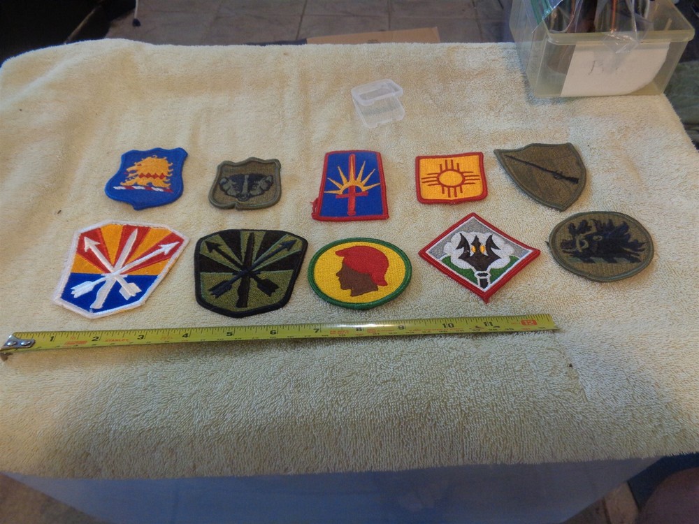 10 Military Patches New & Used (BOX TOAD#B8)