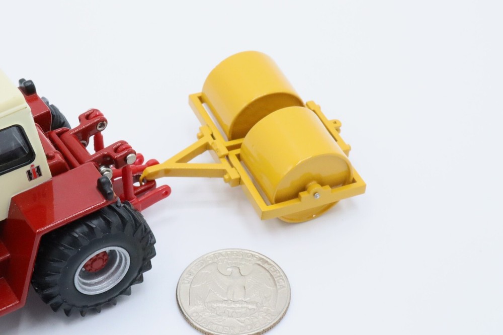 1:64th Scale - Double Sheepsfoot Packer - Smooth Roller - Old Caterpillar Yellow