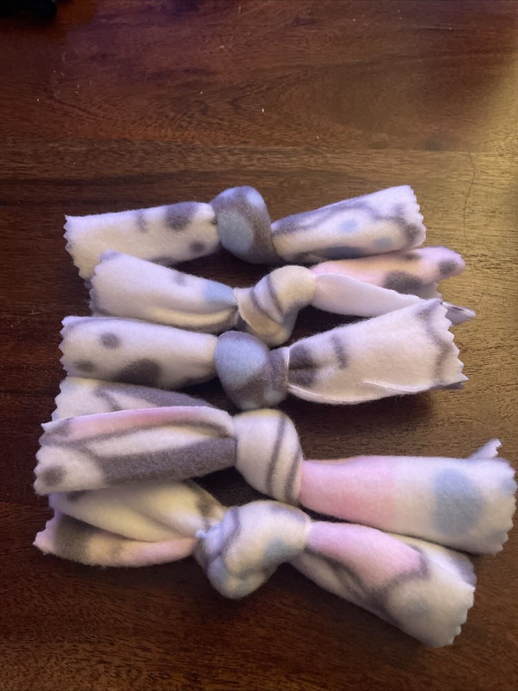 Bow Tie Shaped Cat Toy With Catnip Inside Cat Paws Print Five Pack