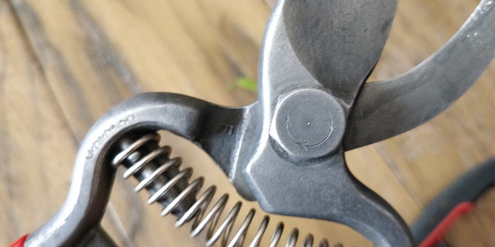 4 CORONA Garden Tools pruning shears pruner Hedge clipper ReConditioned