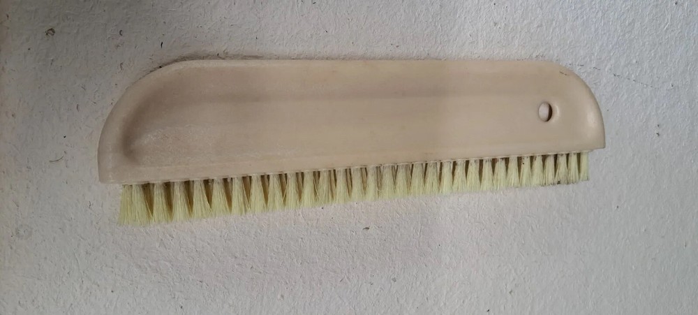 Hyde Brush 12 Inches Preowned