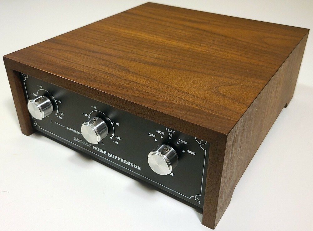 SOURCE ENGINEERING NOISE SUPPRESSOR 1977 VINTAGE STEREO HISS POP REMOVER