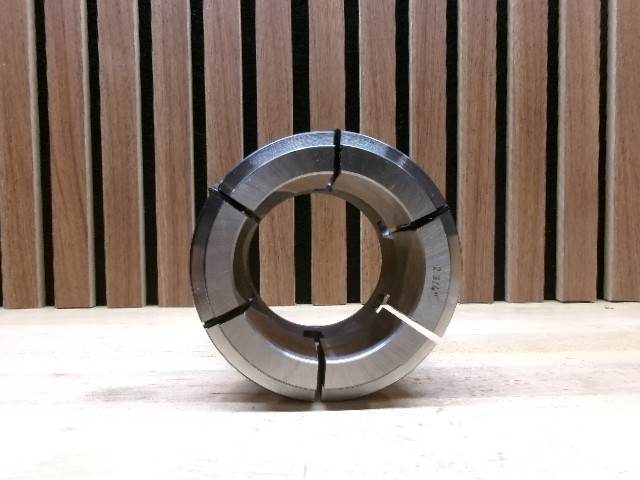 B90 2.75" Round Smooth Collet