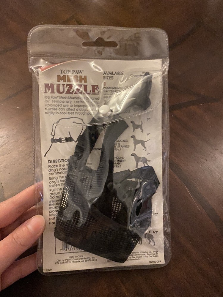 Top Paw Flexible Nylon Fabric Dog Muzzle, Size 3 12-24 Lbs
