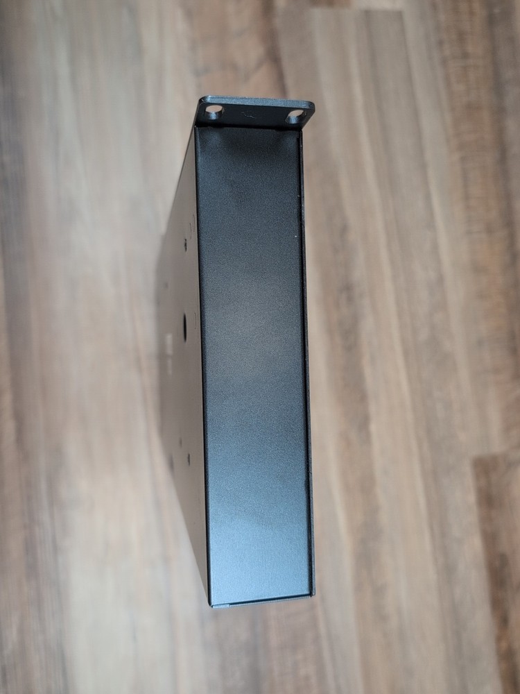 Alesis 3632 Dual Channel Compressor Limiter Gate Rack Mount