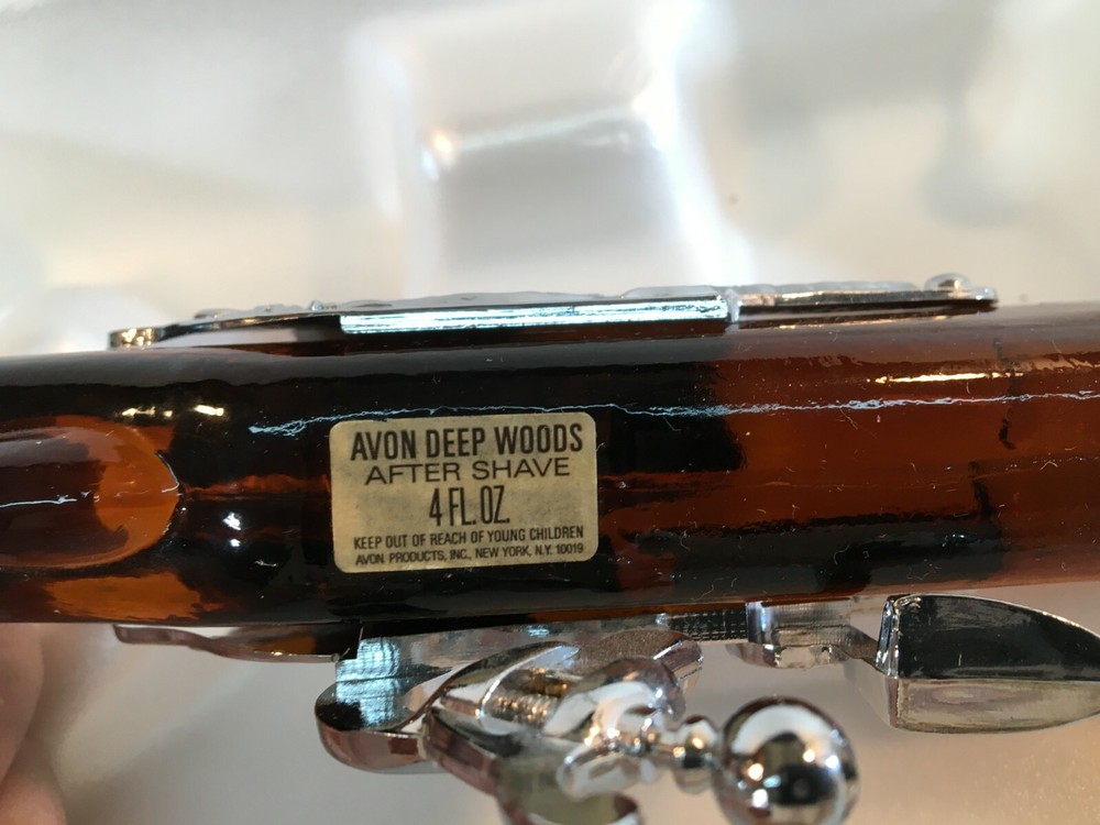 Avon DUELING PISTOL 1760 Deep Woods After Shave FULL