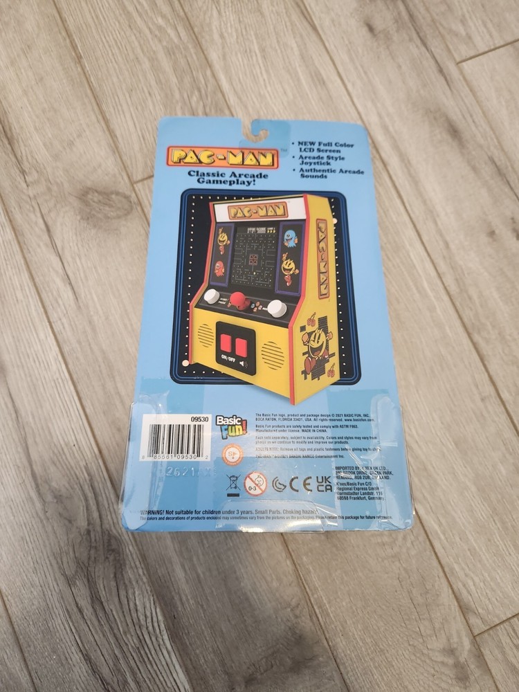 Pac-Man Pacman Classic Arcade Fun Desktop Game Retro Basic Fun New In Box 2019