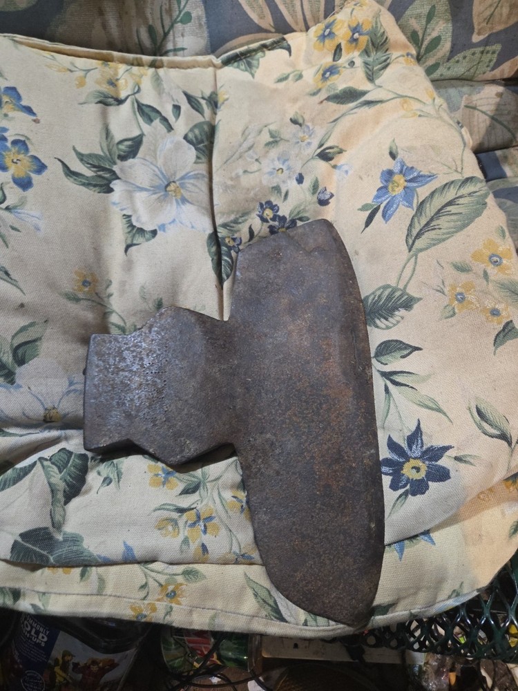Log Hueing Axe Head
