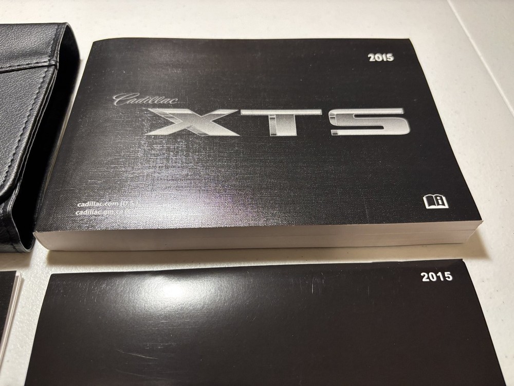 2015 Cadillac XTS Owner's Manual OEM Set