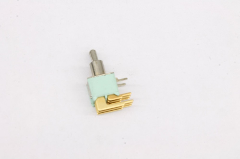 TT21NGRA1 DPDT RIGHT ANGLE TOGGLE SWITCH