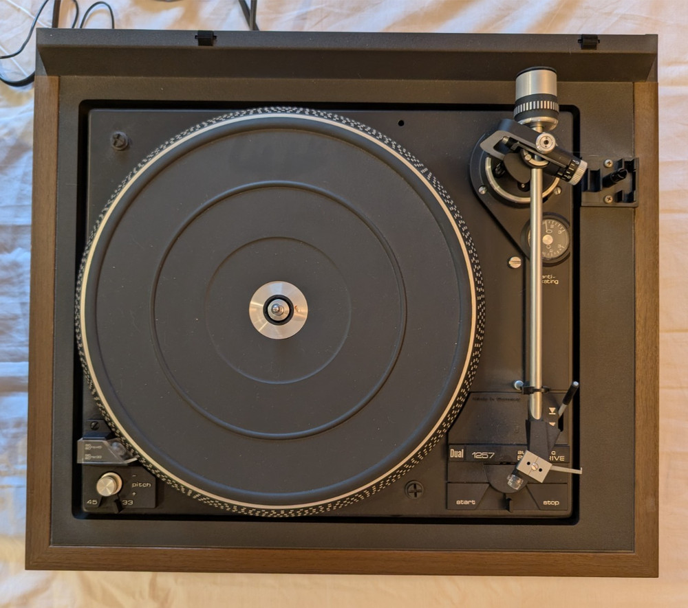 Dual CS 1257 Automatic Belt Driven Turntable TESTED