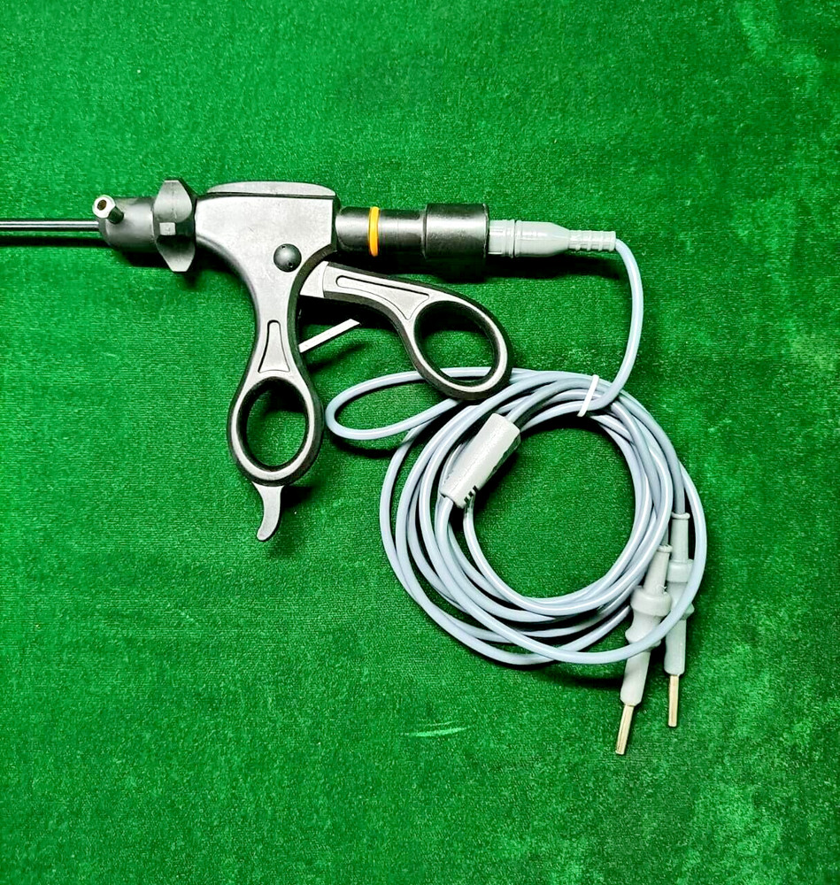 Laparoscopic Bipolar Fenestrated 5mmx330mm with Cable Reusable Instruments - 2pc