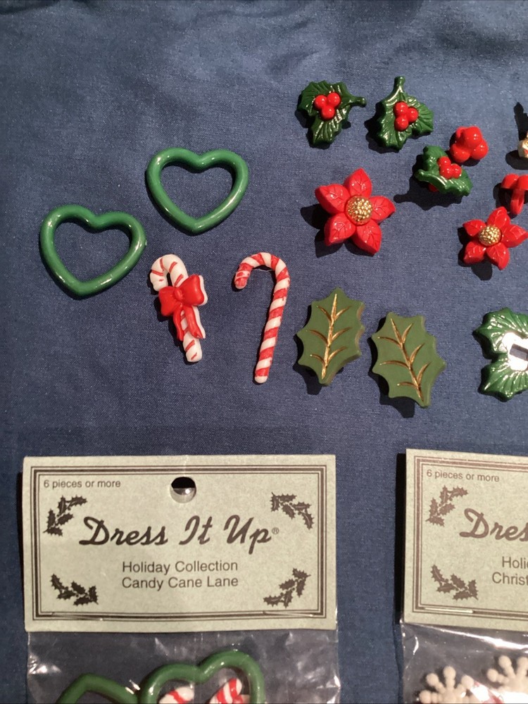 Holiday Dress It Up Button Lot