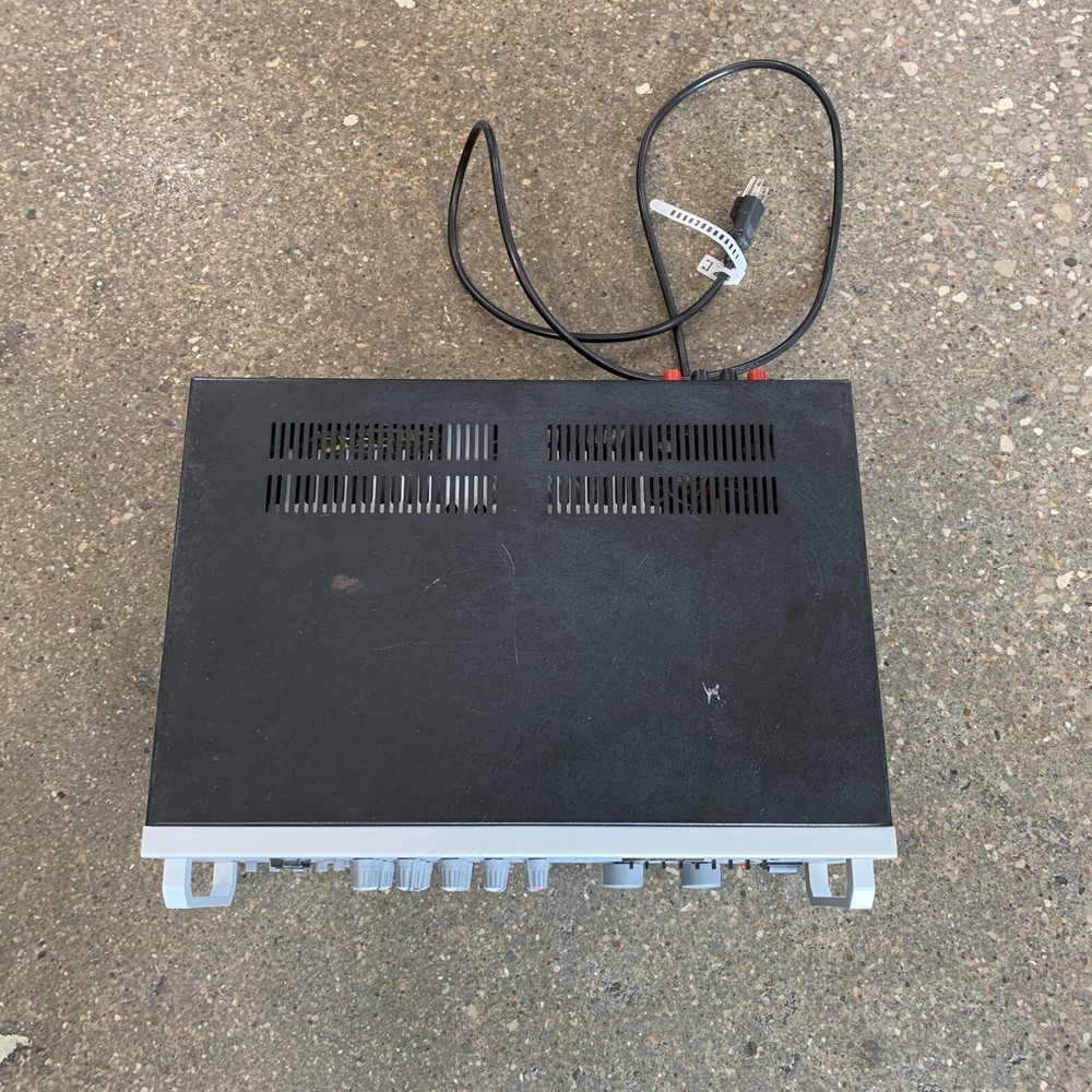 Live LQ 8900 Stereo Graphic Equalizer System RARE Turns On