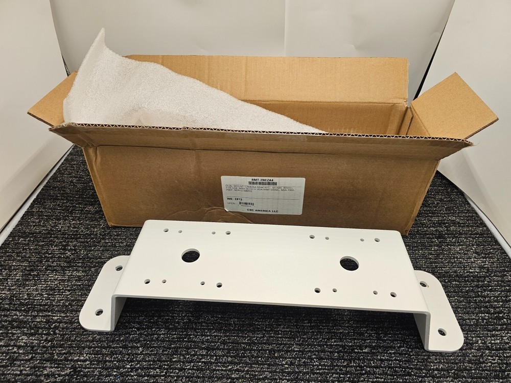 Broadsight Systems BMT-2NEZA4 Dual Mount Camera Bracket; Signal White