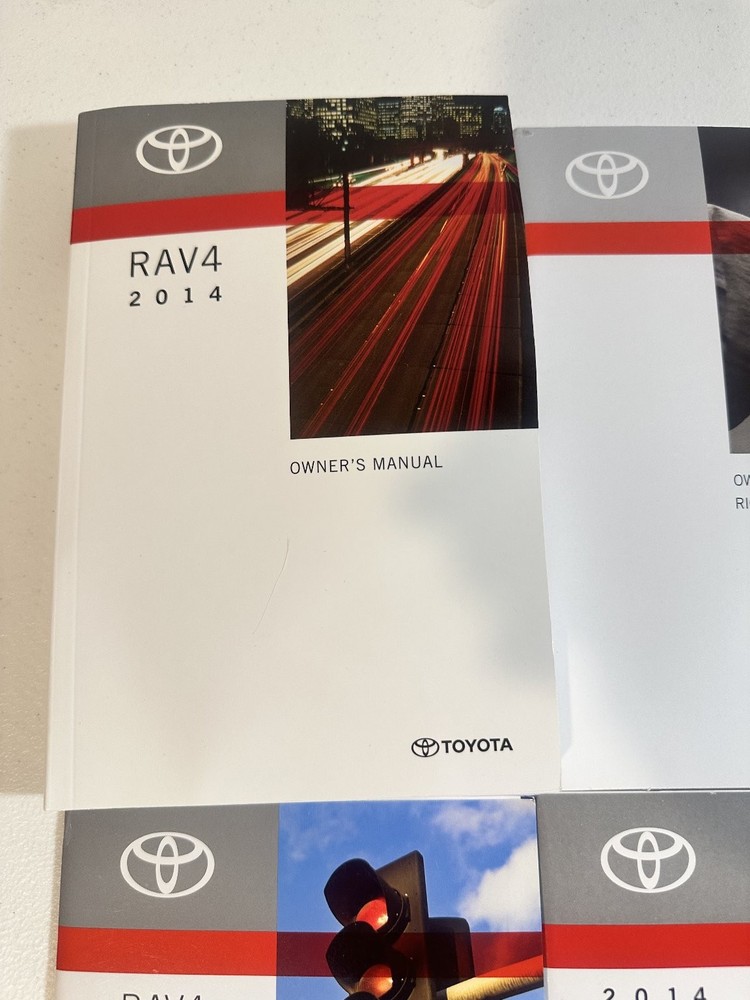 2014 Toyota RAV4 Owners Manual Set