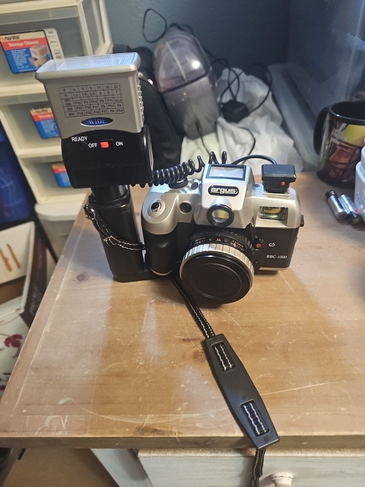 Argus camera BBC-1000 with flash Working