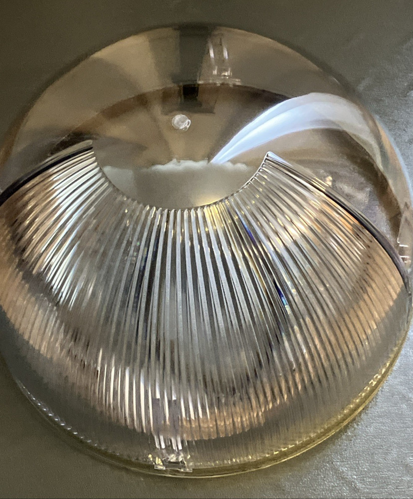 10 In. Solar Lensr Dome provide excellent light distribution