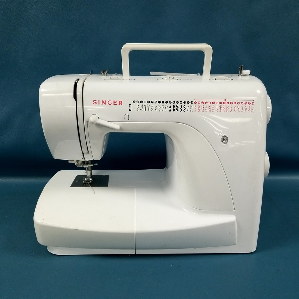 UNTESTED / No Pedal - Singer 2932 Sewing Machine 34 Stitch Patterns Beginners