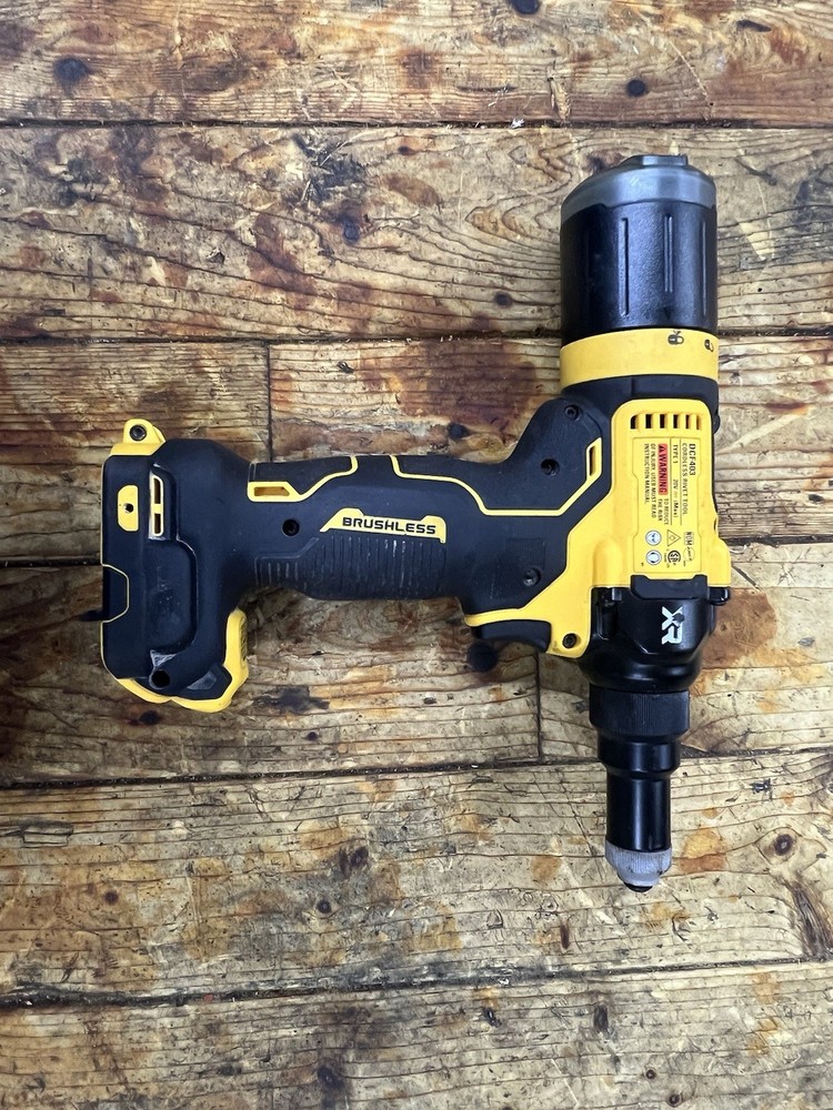 dewalt DCF403 Rivet Tool Set