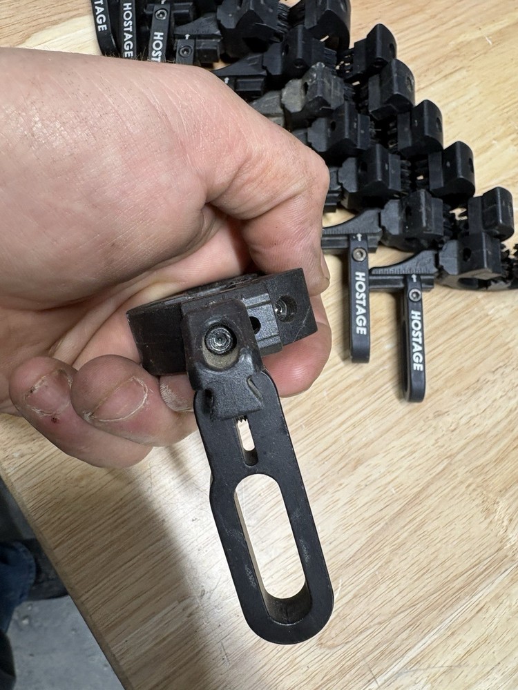 Octane Hostage Containment Arrow Rest Right Or Left Handed