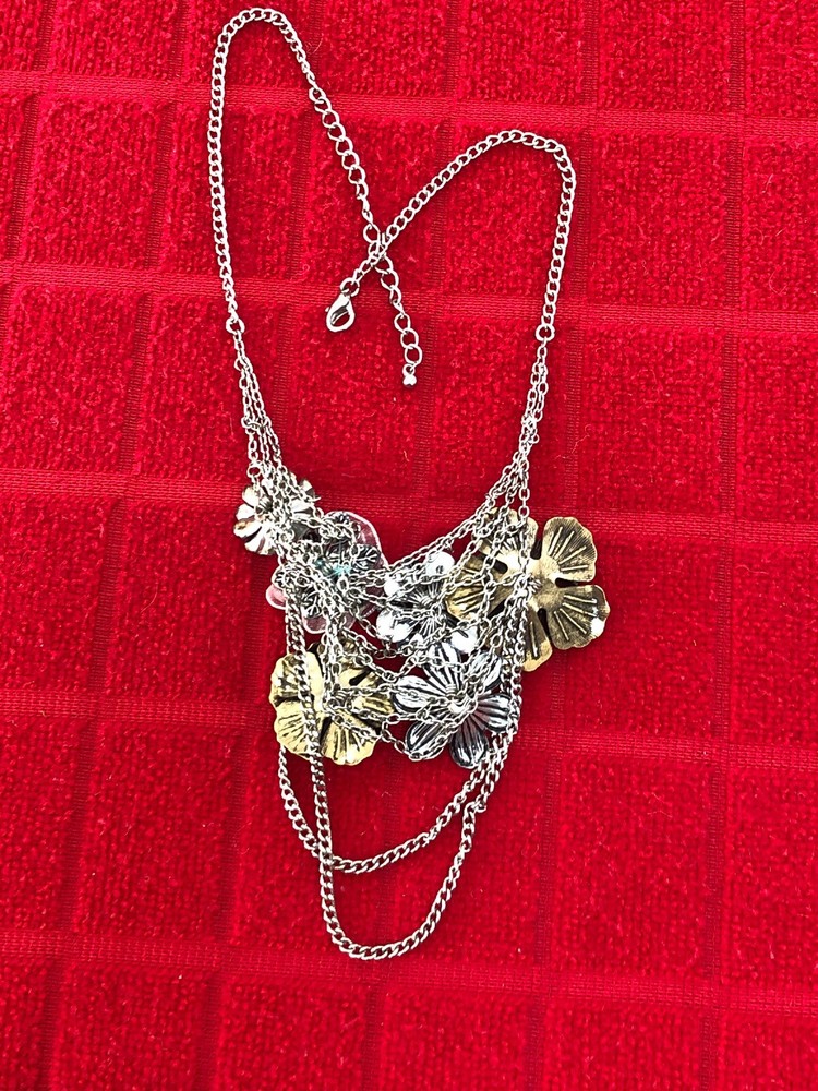 BEAUTIFUL BOHO /ART DECO TYPE FLOWER NECKLACE