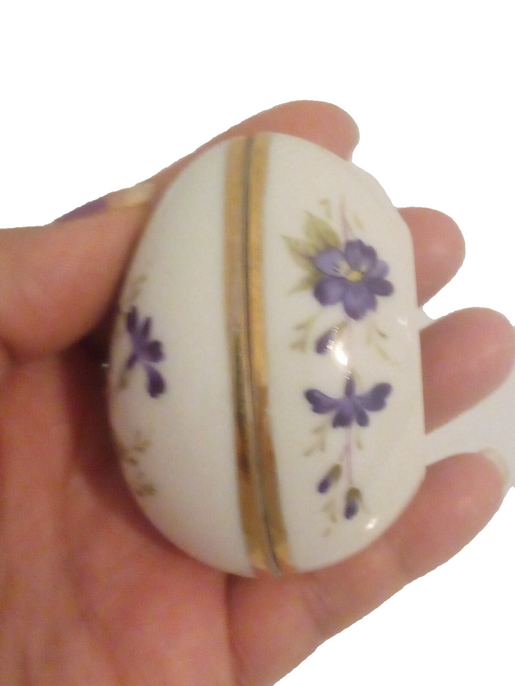 Egg collectable trinket box hand painted