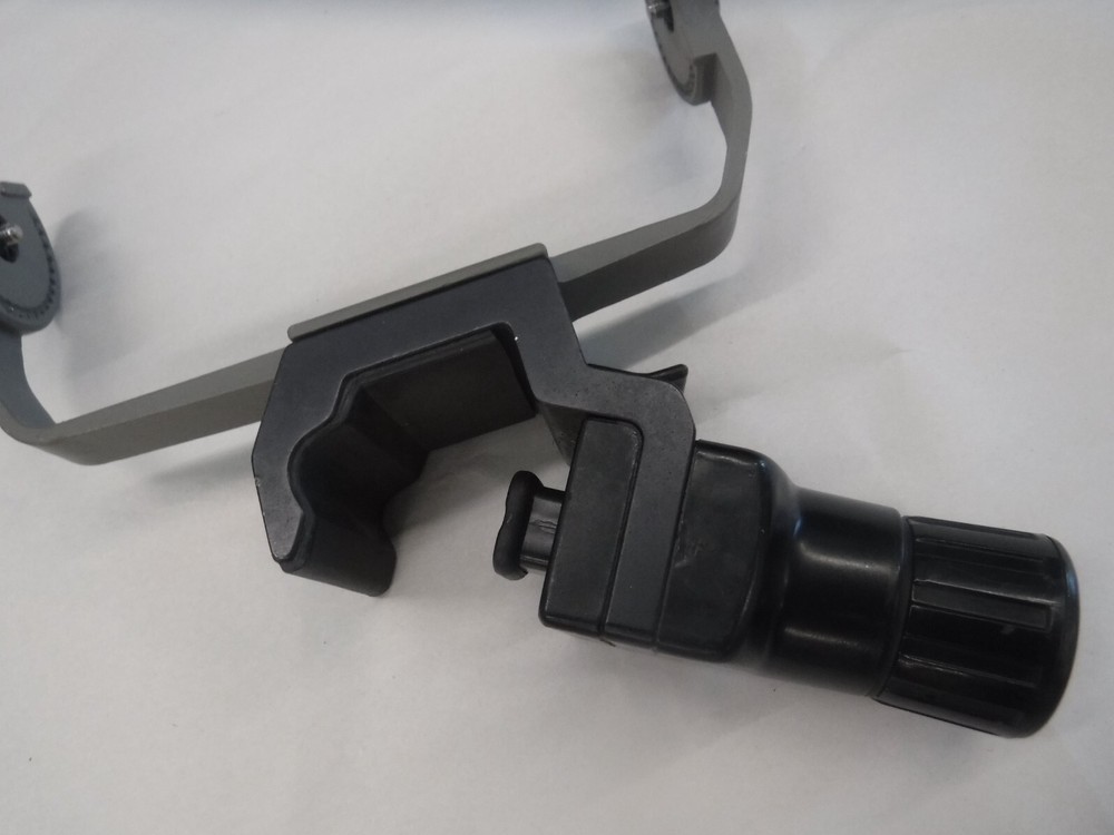 MEDSYSTEM III SERIES UNIVERSAL POLE CLAMP ASSEMBLY USED 2865B