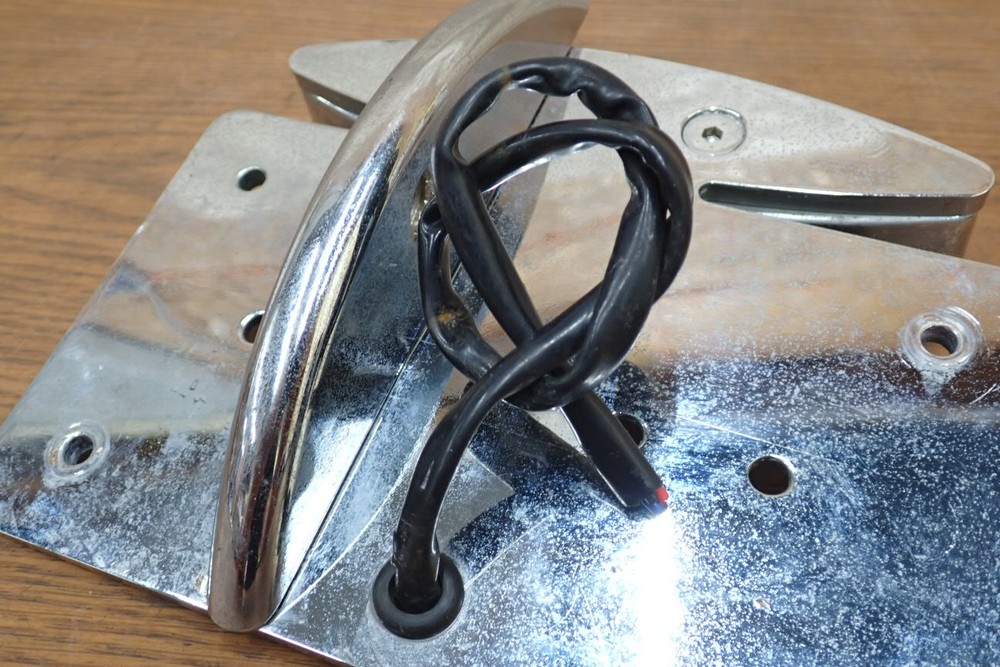 HARLEY DAVIDSON CHROME LED LICENSE PLATE TAG LIGHT W/ MOUNTING BRACKET