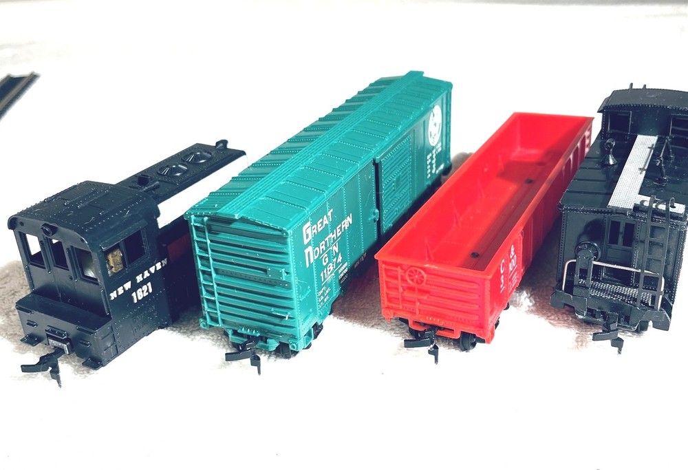 Marx Train Set #16460 (HO Scale): New Haven Switcher #1621, Complete, Runs, NICE