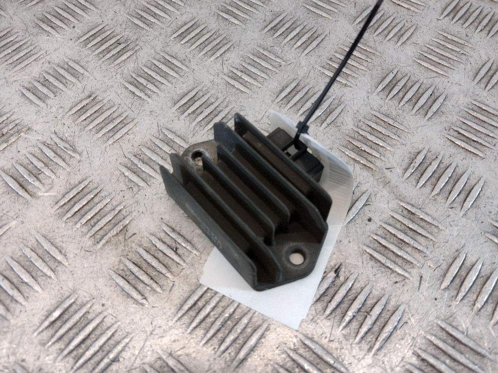 2016 HONDA CB125F  RECTIFIER REGULATOR