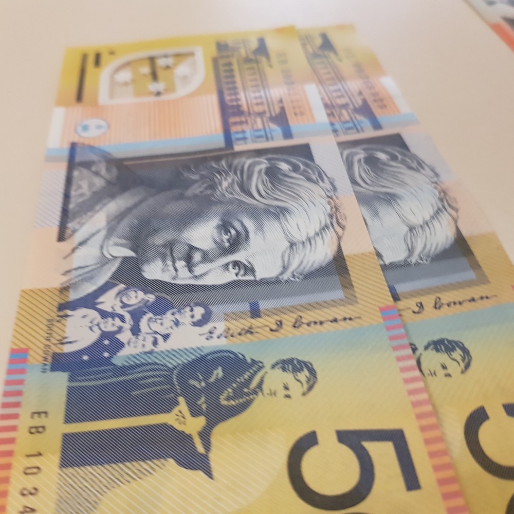 2011 $50 NOTES UNCIRCULATED "EE11" PREFIXES.