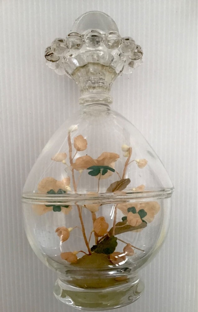 UNUSUAL CANDLEWICK FLORAL ARTWORK