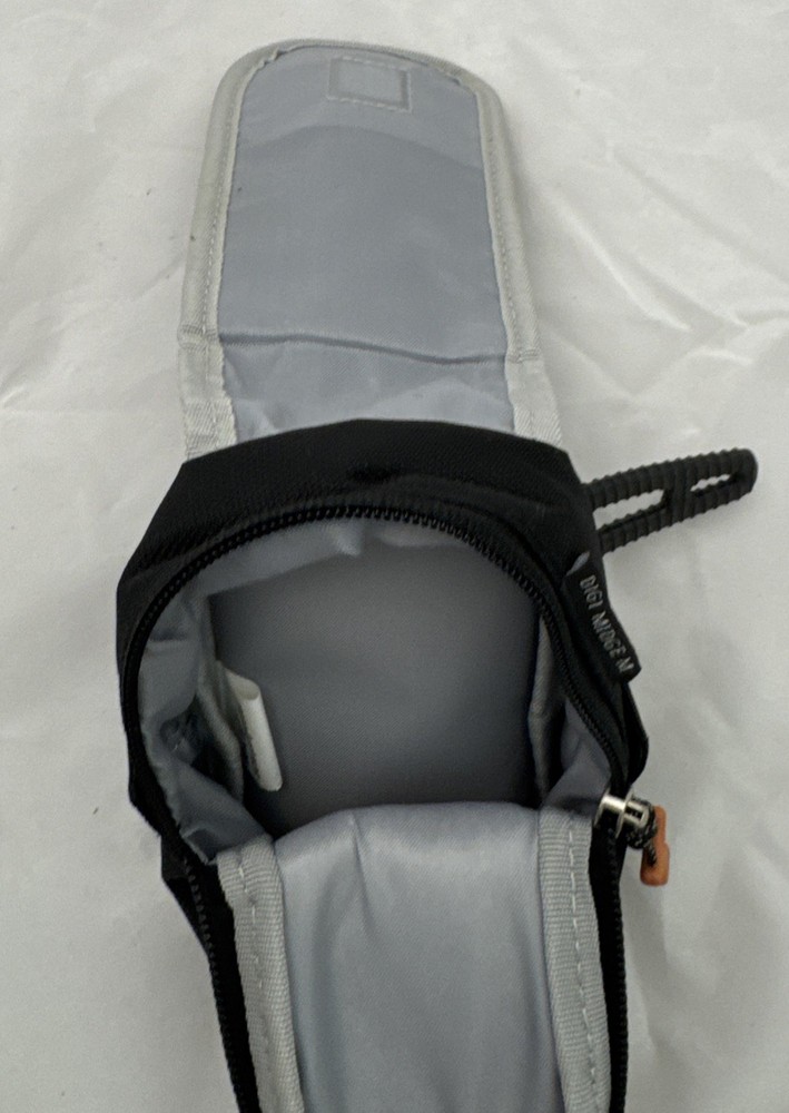 Detours Handlebar Bag Black Nylon Zip Closure Cycling