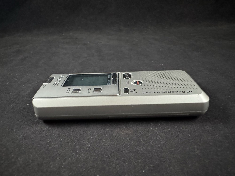 Sony Handheld Digital Voice IC Recorder ICD-B16 (16MB, 8HRS)