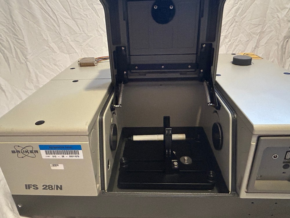 Bruker IFS 28/N NIR Spectrometer