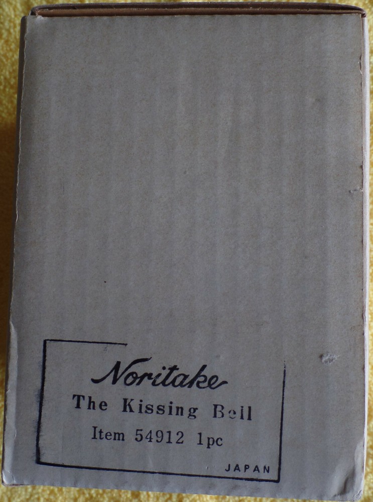 Noritake Kissing Bell
