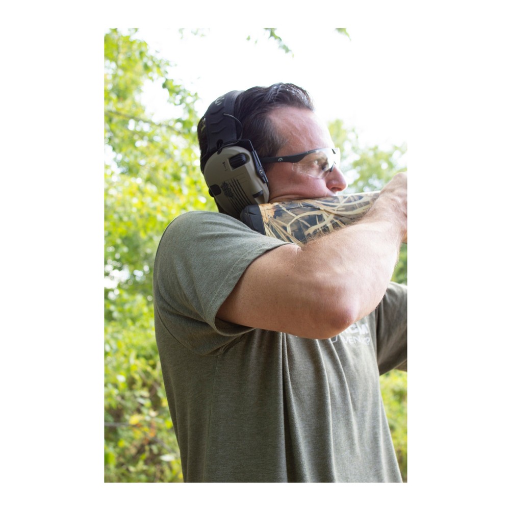 Walkers Razor Shooting Muffs Distressed Flag 5 Pack