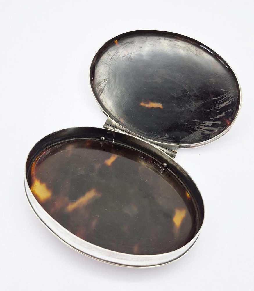 18TH CENTURY GEORGE I SOLID SILVER MOUNTED SNUFF BOX c1720