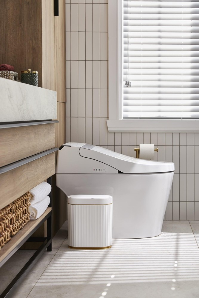 Bathroom Trash Can with Lid 2 Gallon Garbage Can, Automatic Trash Bin, Motion...